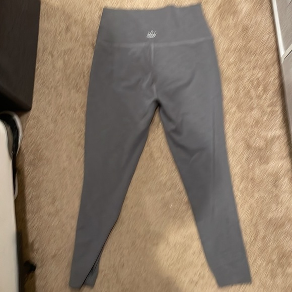 BEYOND YOGA RIBBED LEGGINGS SZ XL - Picture 4 of 5